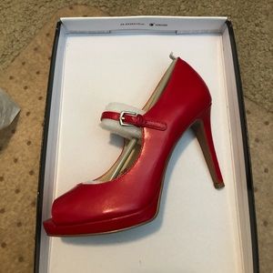 Nine West Emergencee Red dress pump size 5